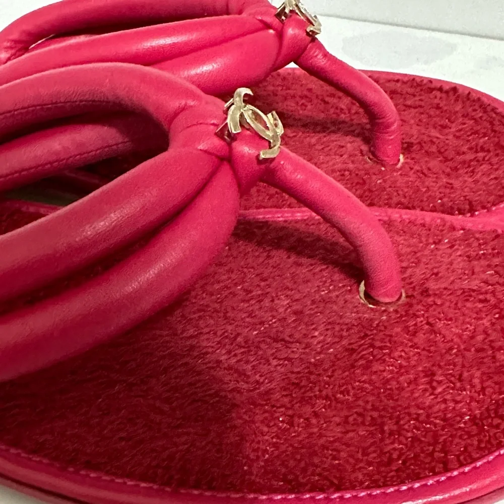 CHANEL Pink Red Thong Sandals with Gold CC Logo